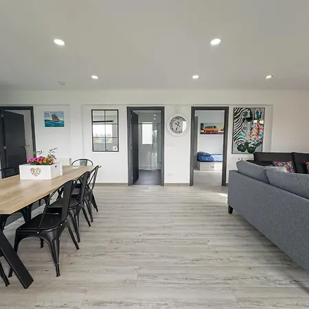 Nela Apartment *